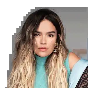 Karol G: Outfits, Style, Fashion & Clothes