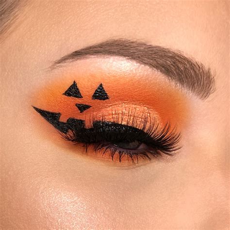 Pumpkin Eye Makeup