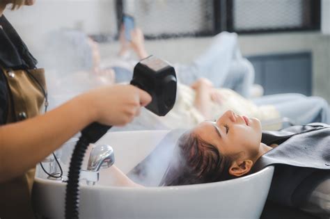 Deep Scalp Therapy | Velvet Head Spa
