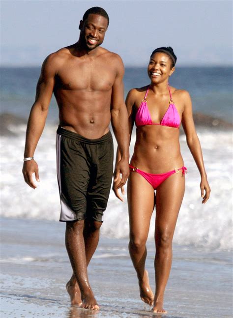 Is Hottest Women Celebrity Dating This Mystery Man? Image 18