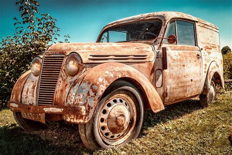 What Is A Beater Car? - CoPilot
