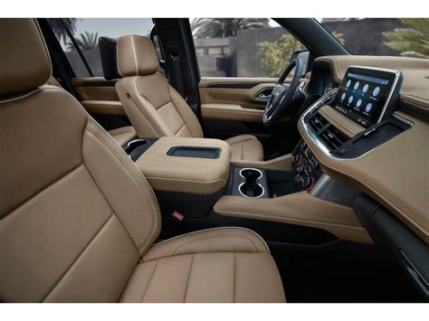 2024 Chevrolet Suburban: 66 Interior Photos | U.S. News