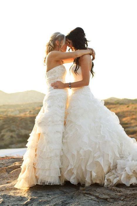 L28 - Lesbians Photo (32398183) - Fanpop