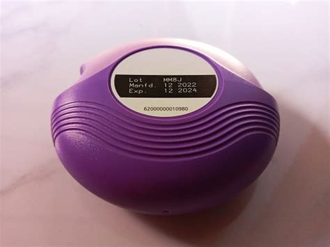 inhaler   inhaled medicine  delivers medicine   lungs