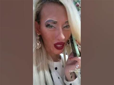 Desani/Десани-Кво искаш да ти подаря за Коледа?Да спреш да ми ...