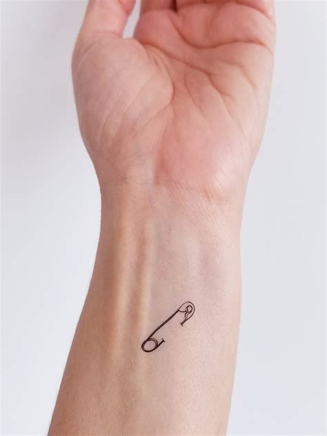 tattoo safety pin 3