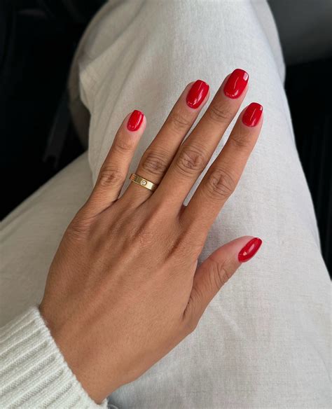 Unhas Vermelhas Elegantes 2024 - 7 opções de unhas vermelhas elegantes para copiar - ELLE Brasil