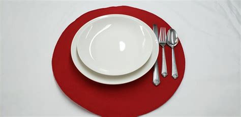 Solid Red Placemats Round Placemats Centerpiece Table Linen - Etsy