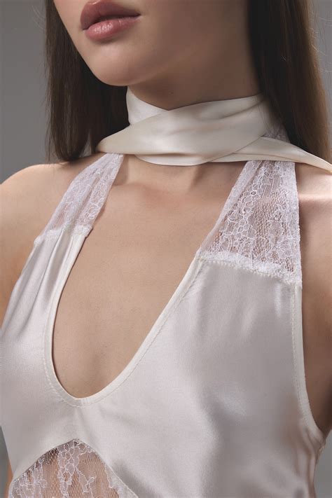 Купить платье SOLSTISS maxi из натурального шелка в молочном цвете в ...