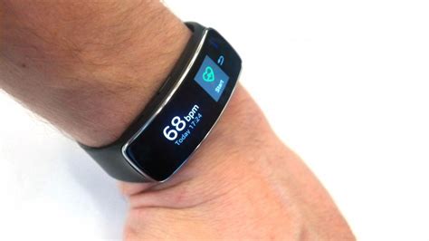 Предварительный обзор фитнес-браслета Samsung Gear Fit » 24Gadget.Ru ...