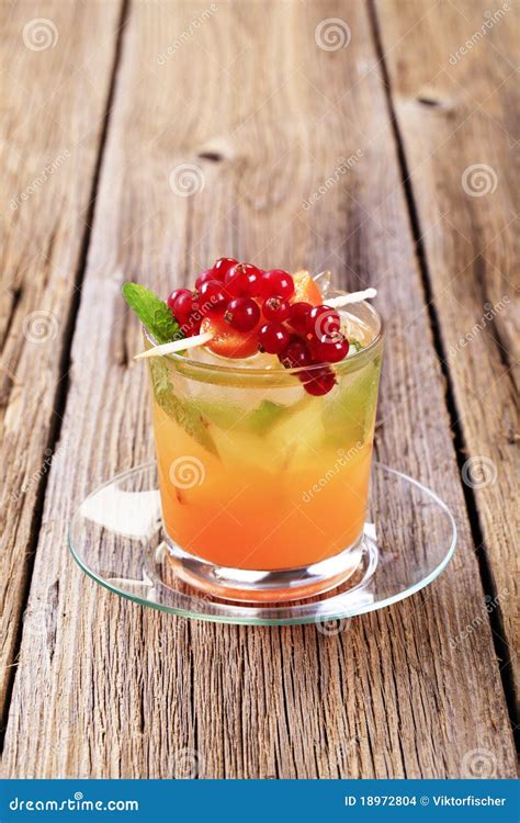 iced drink stock photo image  refreshing currant