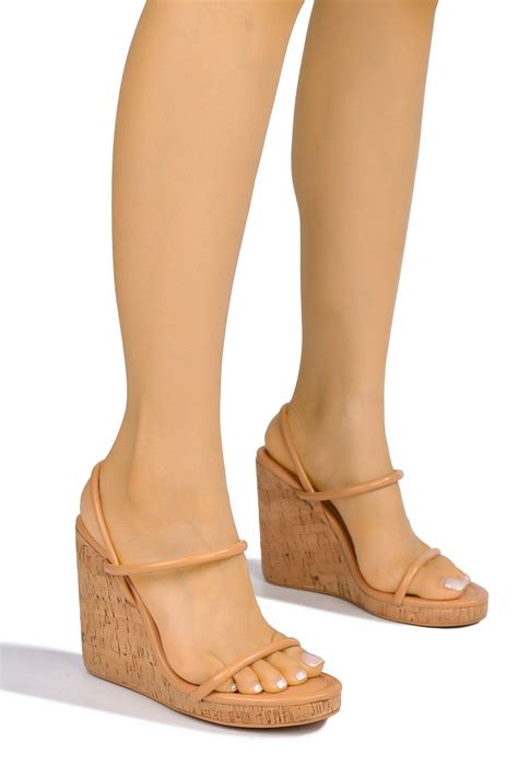 CAPE ROBBIN ANDO - ANDO-NUDE-X-NUDE - Shiekh