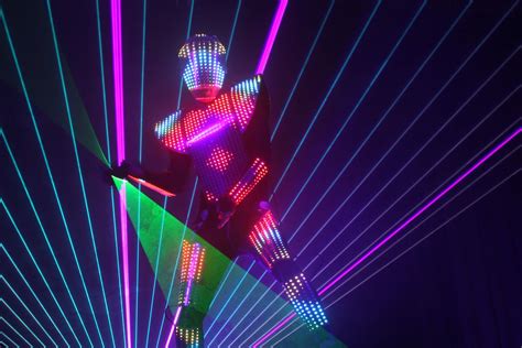 Лазерное шоу Laser Man Show Russia заказать в Москве