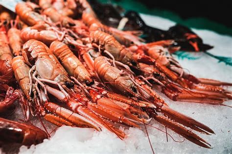 Сколько и как правильно варить креветки сырые вкусно? | Беседа Онлайн ...