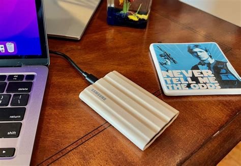三星 T7 Shield 便携式 SSD 评测 - StorageReview.com