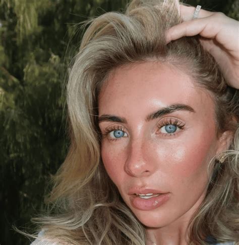 Rose Hart: OnlyFans Star Facing Backlash, But Still Winning Big? - c9tr3u0
