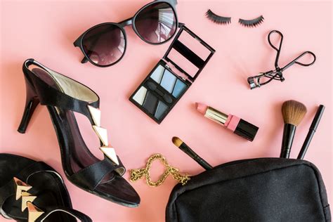 Fashion Accessories For a Woman's Wardrobe