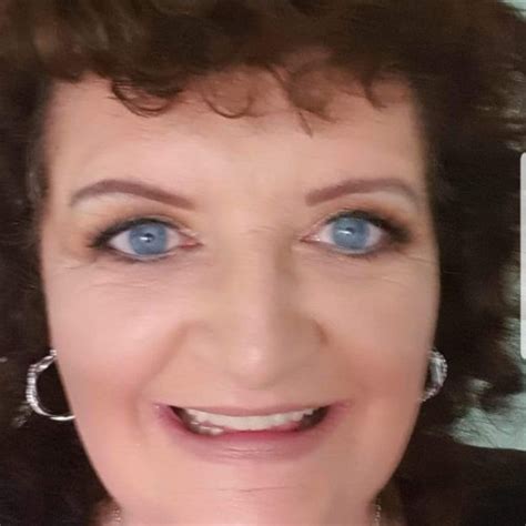 eileen taylor sales assistant corajio linkedin