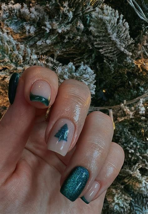 Nails green 2023. Идеи для маникюра на Новый год в зеленом цвете ...