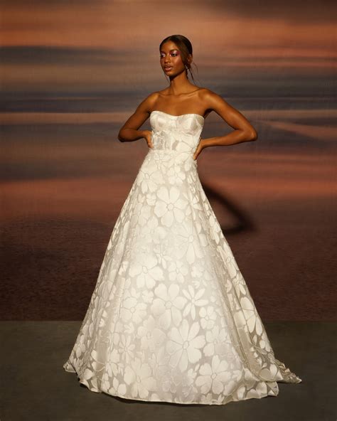 Spanish inspired wedding dress 60 photos - Astyledwedding.com