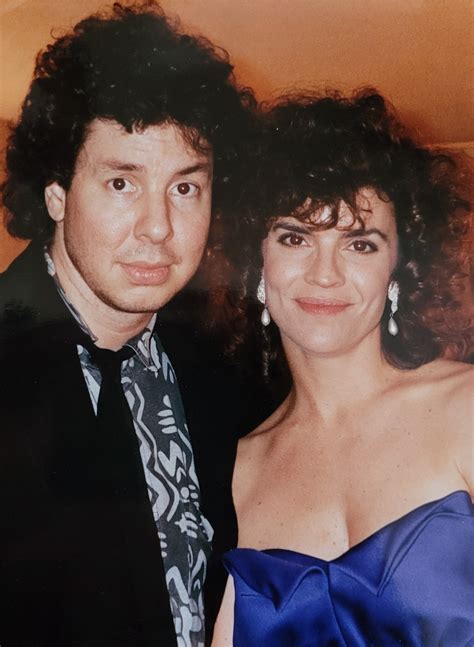 Robin Curtis Biography