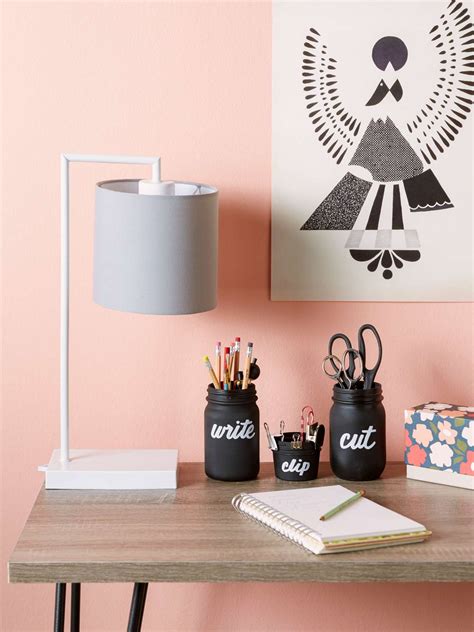9 Small-Space Desk Ideas