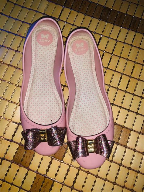 Zaxy, Women's Fashion, Footwear, Flats & Sandals on Carousell