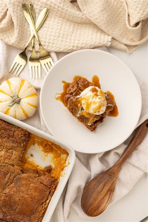 pumpkin dump cake recipe 4