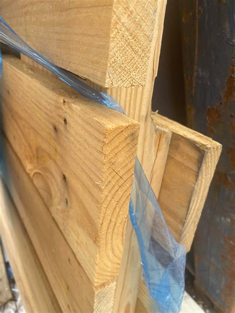 Identifying oak vs pine pallets : r/PalletWoodProjects