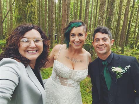 Best Wedding Officiants | Marriage Commissioners | Young Hip & Married