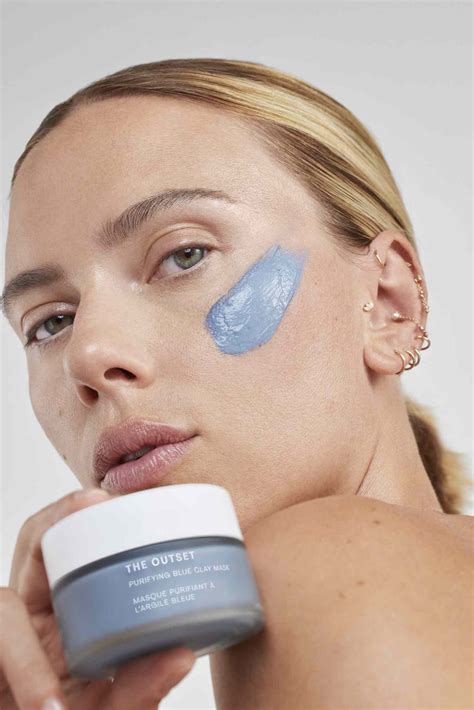 A Beauty Editor Reviews The Outset’s New Blue Clay Mask