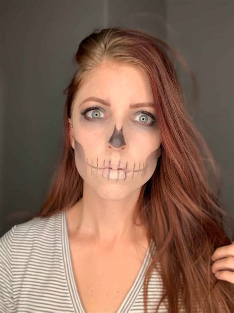 easy skull makeup
