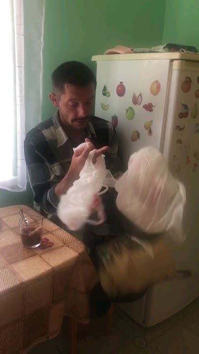 БАТЯ И ЦЕЛЛОФАНОВЫЙ ПАКЕТ 😄 #shorts - YouTube