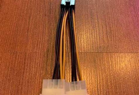 Переходник питания 2xMolex(M) - PCI-E 8pin(F) | Festima.Ru - Мониторинг ...