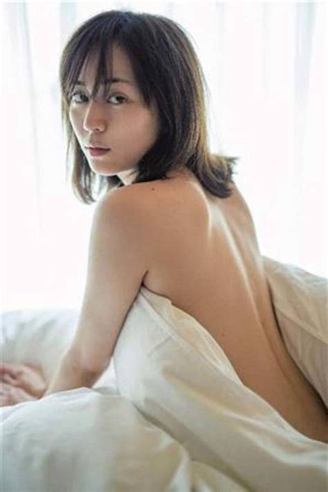 比嘉愛未の水着画像114枚【ビキニ姿が可愛すぎてやばいです！】 | 水着画像のまとめサイト「mizugazo（ミズガゾ）」
