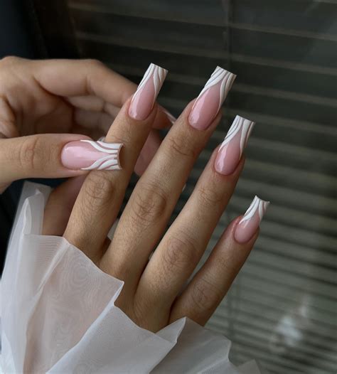 23+ Stunning COFFIN Nail Design Ideas (2024) - DrExplains