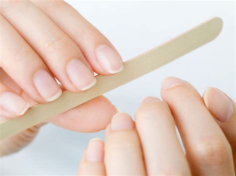 Nail Art: conocé las "clean nails", la moda de lucir las uñas muy ...