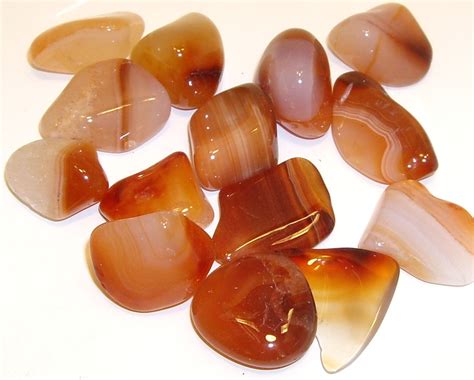 Sardonyx stein: magiske og helbredende egenskaper, egnet for dyrekretsen