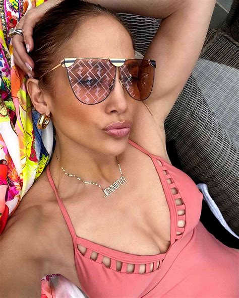Jennifer Lopez Rocks Peach Swimsuit for Fourth of July