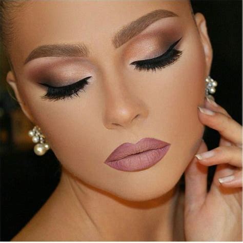 Makeup Revolution: Fashion Glamour Style Luxury