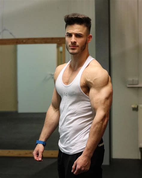 FITNESS INSPIRATION – NICK JANN – Monday XYZ