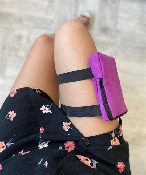 Magenta Leg Bag, Thigh Bag, Utility Belt, Thigh Purse, Leg Purse, Leg