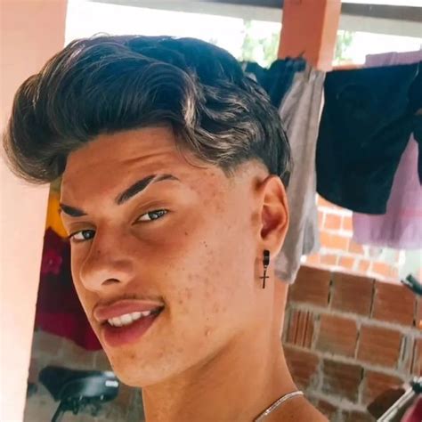 Isαc_søuzα🍁 (@souz_isac_07) • Threads, Say more