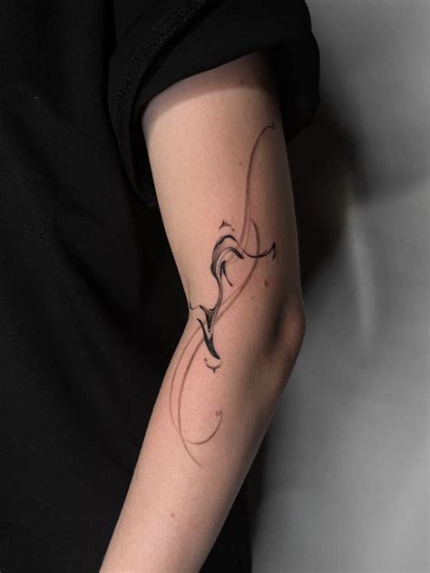 art nouveau modern abstract tattoo ⚡️ абстрактная тату на руке | Tatuajes