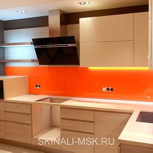Скинали — стеклянные фартуки для кухни в Москве, купить и на заказ