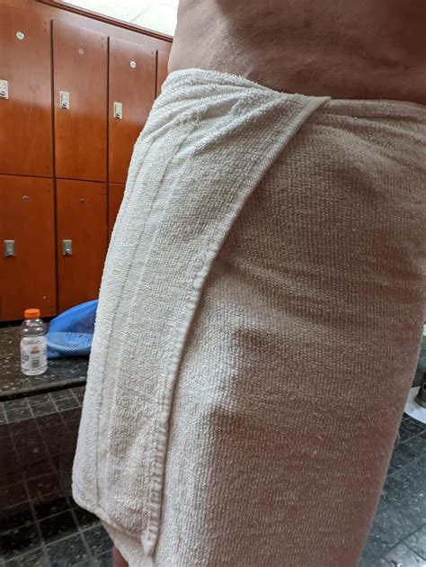 My different stages of chastity at the gym 😝 : r/MasculineMaleChastity