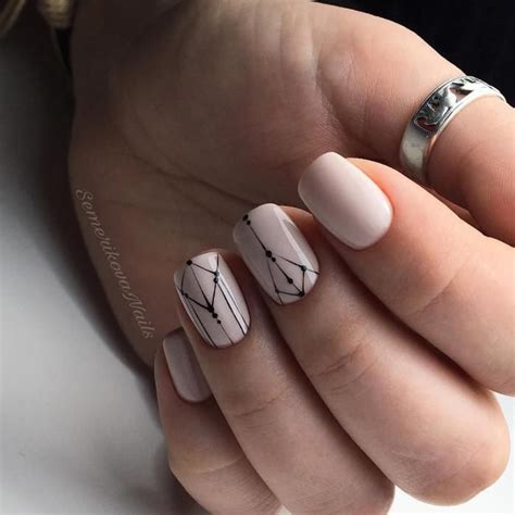 Маникюр геометрия: модные рисунки 2020 (фото) | Stylish nails, Girls ...