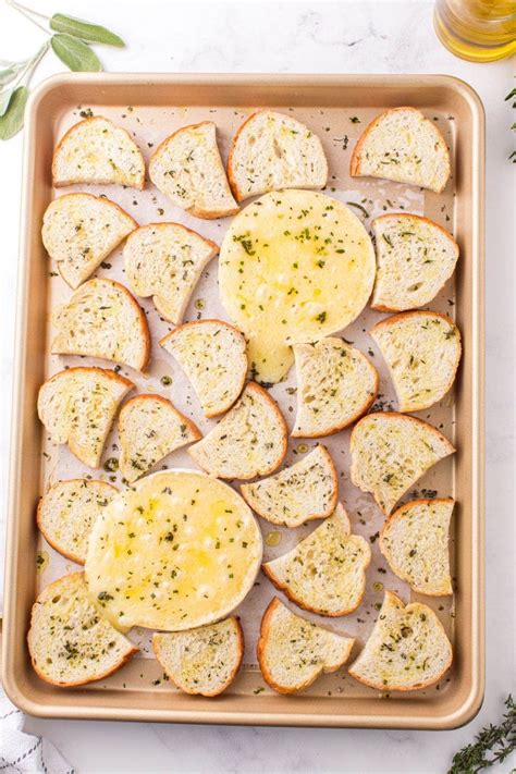 How To Make Baked Brie Appetizer - Princess Pinky Girl