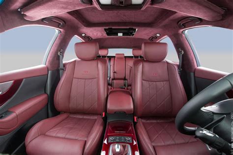 Перетяжка салона автомобиля кожей Infiniti FX37