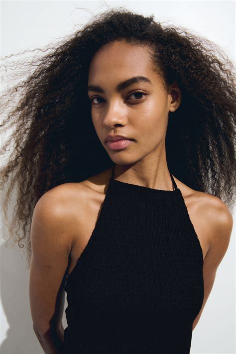 Textured halterneck top - Black - Ladies | H&M GB